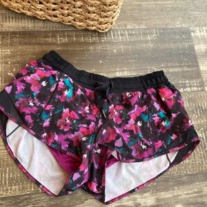 Floral Women's Shorts. LULULEMON size 6